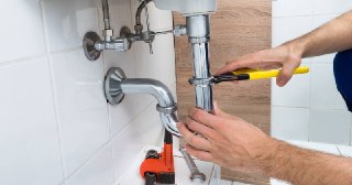 Сантехнические работы Медногорск цена 463 руб. Услуги сантехника